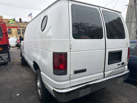 2010 Ford E-Series E-250