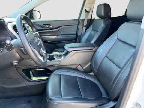 2022 GMC Acadia SLT