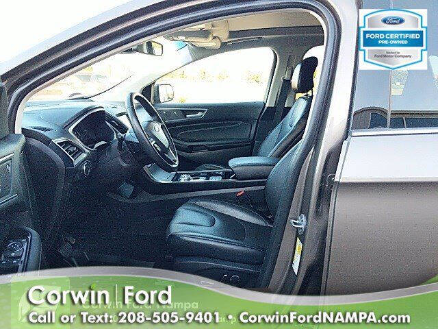 2019 Ford Edge Titanium