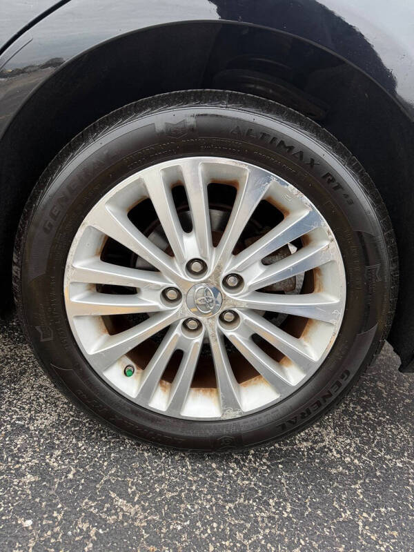 2014 Toyota Avalon Hybrid XLE Premium