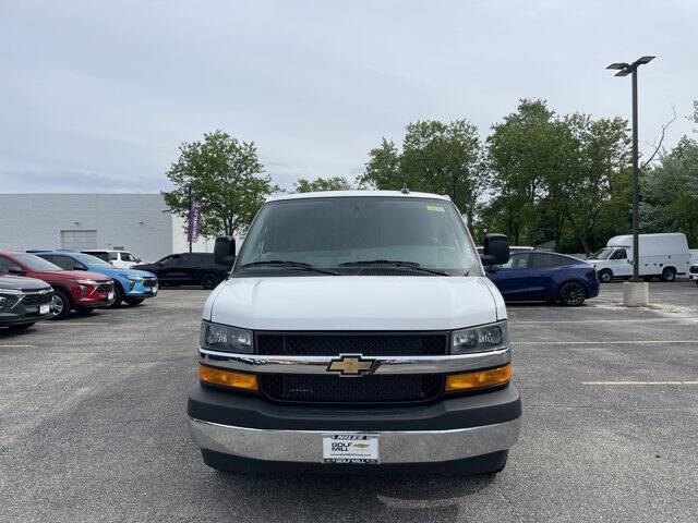 2025 Chevrolet Express 3500