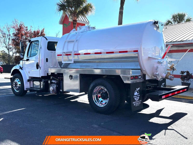 2019 Freightliner M2 106