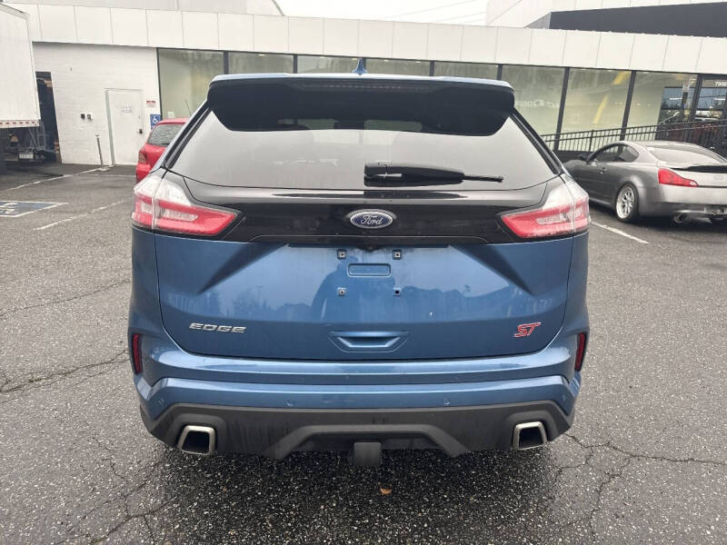 2019 Ford Edge ST