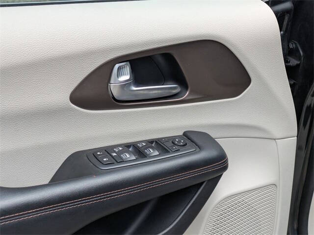 2019 Chrysler Pacifica Touring L Plus