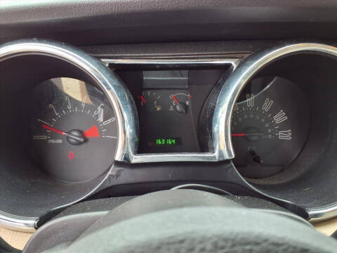 2006 Ford Mustang V6 Standard