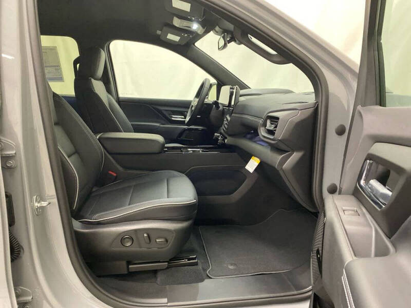 2025 Chevrolet Silverado EV LT