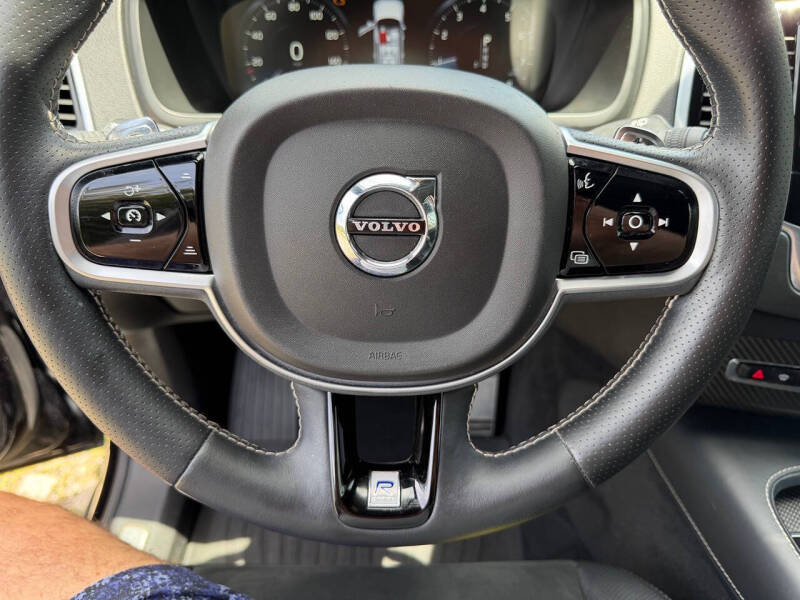 2019 Volvo XC90 T6 R-Design