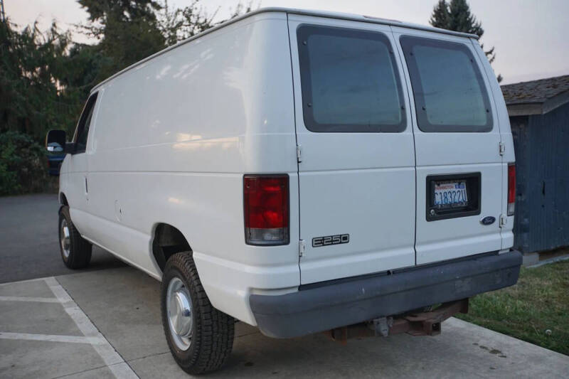 2003 Ford E-Series E-250