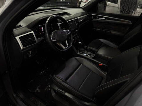 2022 Volkswagen Atlas Cross Sport V6 SEL R-Line 4Motion