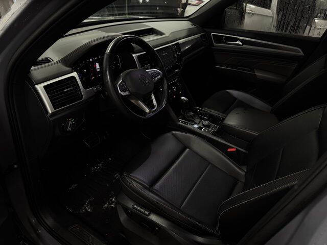 2022 Volkswagen Atlas Cross Sport V6 SEL R-Line 4Motion