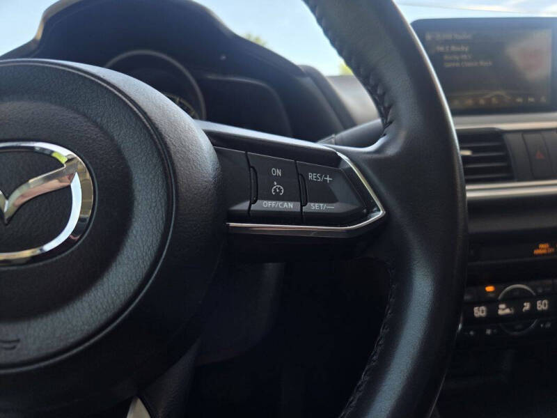 2017 Mazda MAZDA3 Touring
