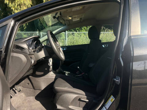 2014 Ford Fiesta SE