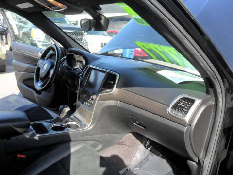 2017 Jeep Grand Cherokee Altitude