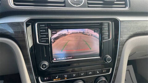 2017 Volkswagen Passat 1.8T SE