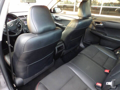 2017 Toyota Camry SE