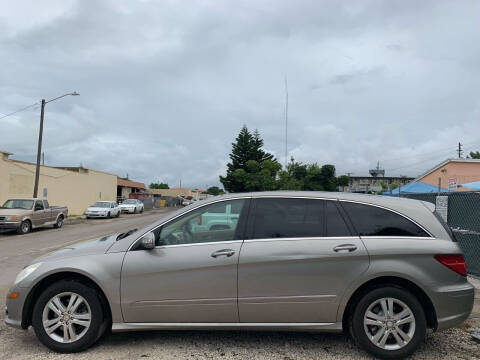 2008 Mercedes-Benz R-Class for sale at Eden Cars Inc in Hollywood FL