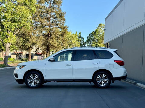 2018 Nissan Pathfinder S