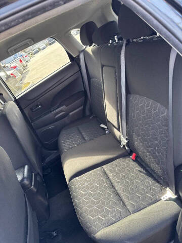 2022 Mitsubishi Outlander Sport ES