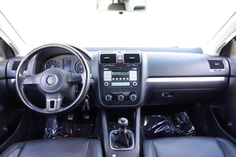 2010 Volkswagen Jetta Limited Edition PZEV