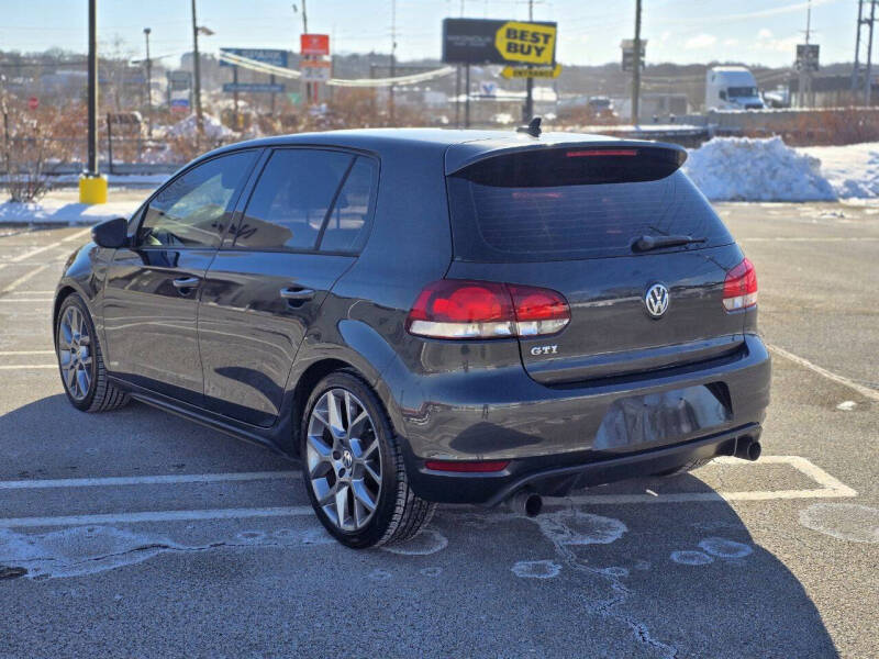 2014 Volkswagen GTI Wolfsburg Edition PZEV