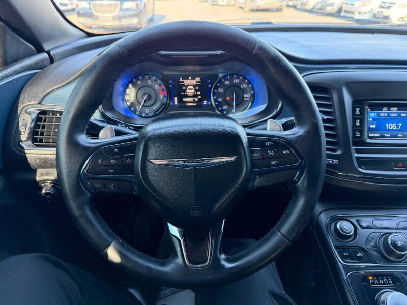 2015 Chrysler 200 S