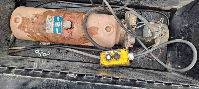 2005 Titan Trailer Dump