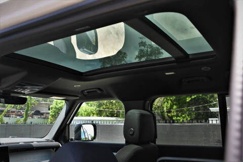 2025 Land Rover Defender 110 P300 S