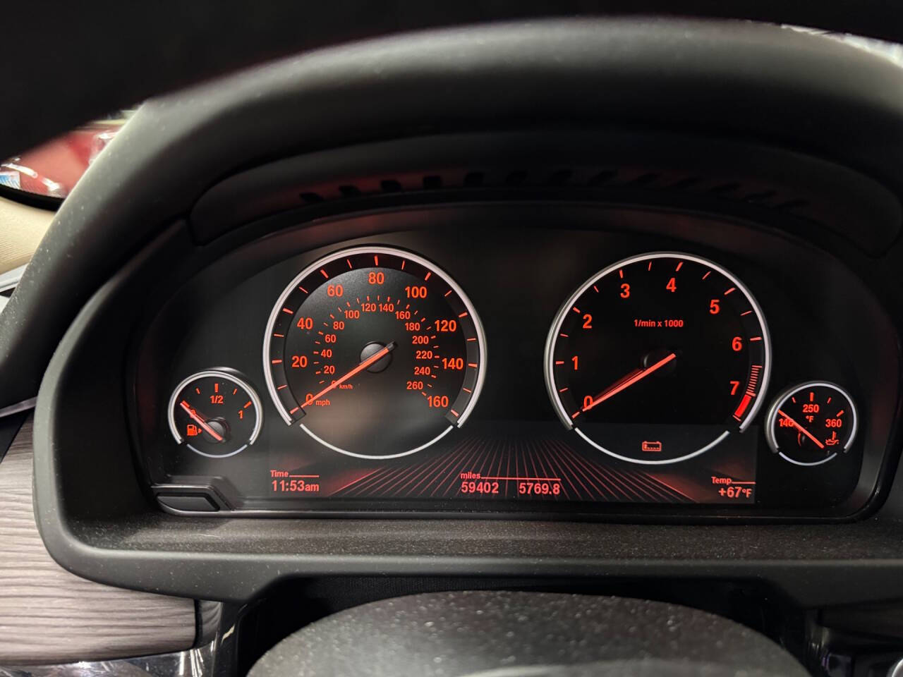 2016 BMW X5 28