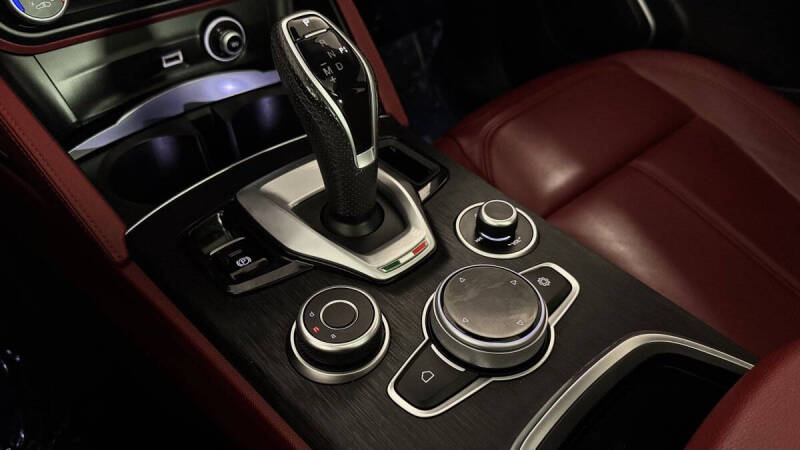 2021 Alfa Romeo Stelvio Sprint