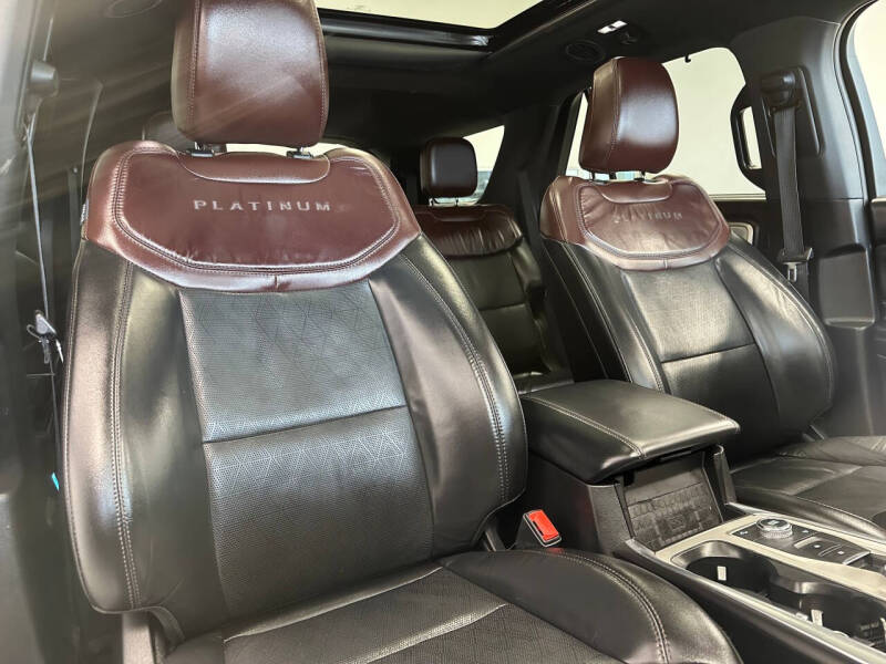 2022 Ford Explorer Platinum