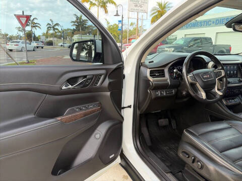 2021 GMC Acadia Denali