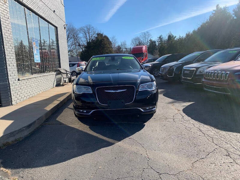 2017 Chrysler 300 C