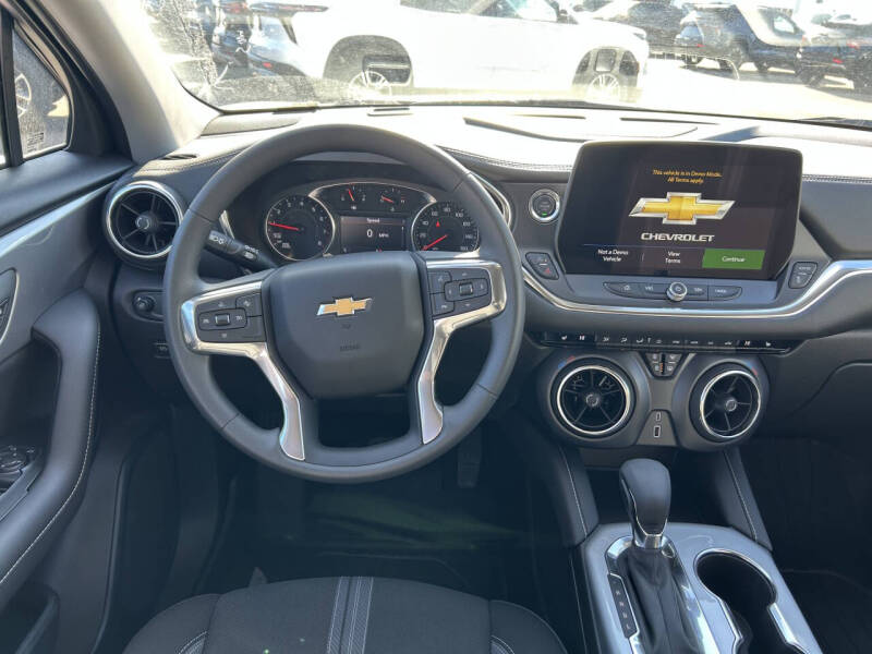 2025 Chevrolet Blazer LT