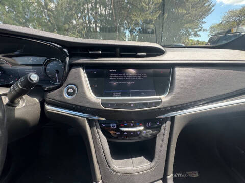 2020 Cadillac XT5 Premium Luxury