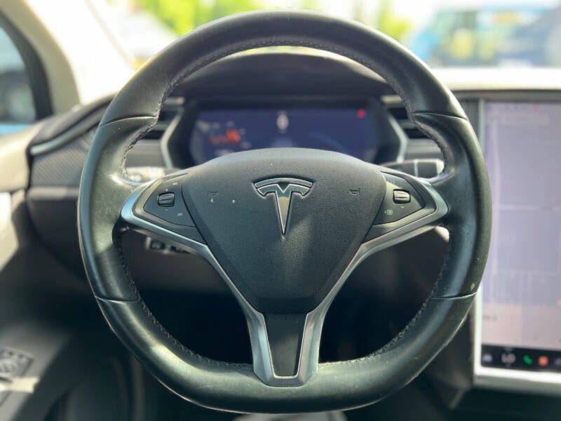 2016 Tesla Model X 75D