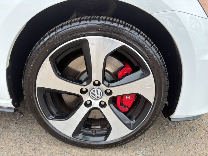 2017 Volkswagen Golf GTI SE