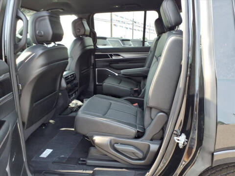 2025 Jeep Wagoneer Carbide