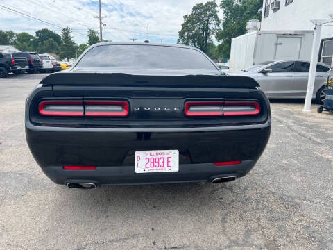 2015 Dodge Challenger SXT