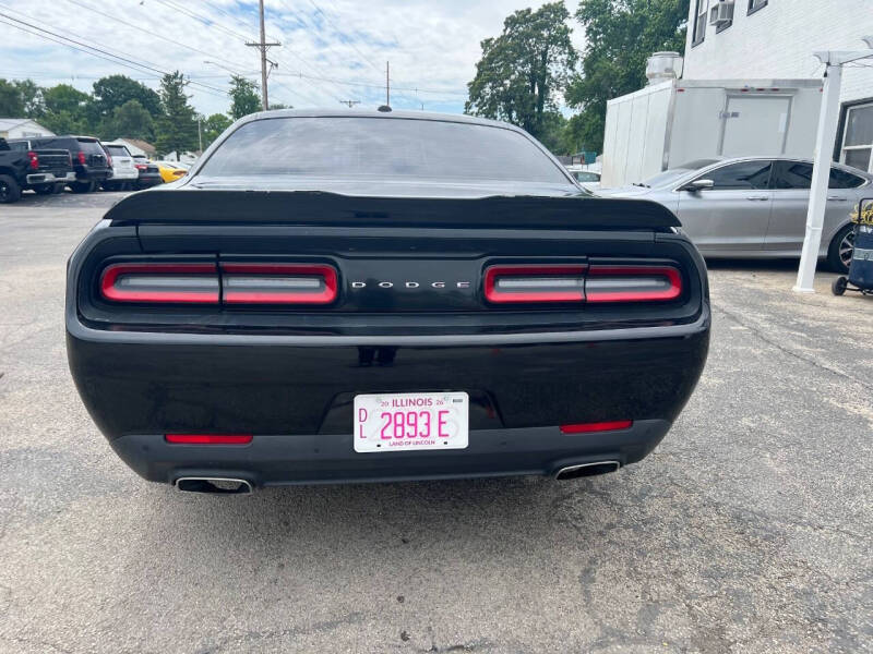 2015 Dodge Challenger SXT