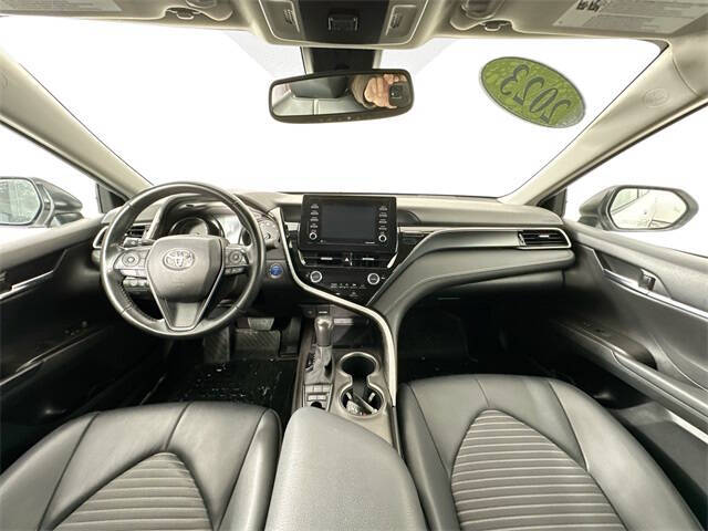 2023 Toyota Camry Hybrid SE