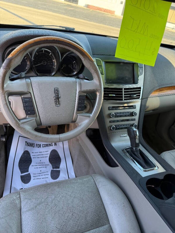 2010 Lincoln MKT