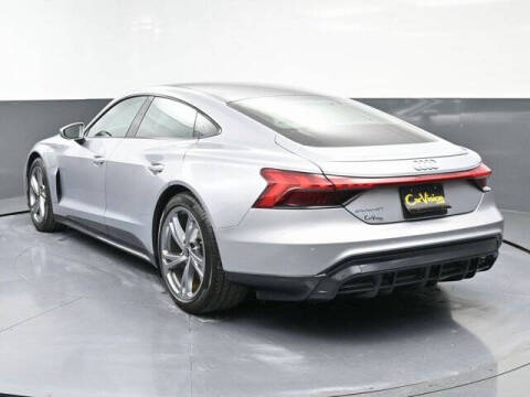 2022 Audi e-tron GT quattro Premium Plus