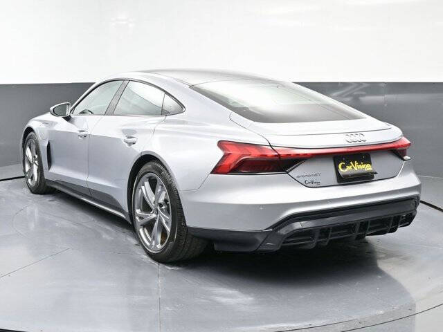 2022 Audi e-tron GT quattro Premium Plus