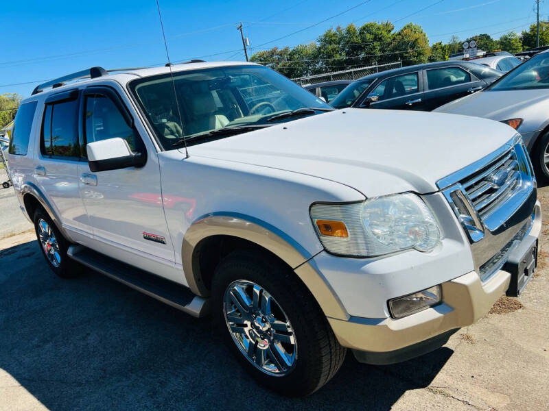 2007 Ford Explorer Eddie Bauer photo 7