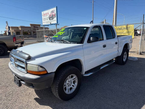 2004 Dodge Dakota for sale at AUGE'S SALES AND SERVICE in Belen NM