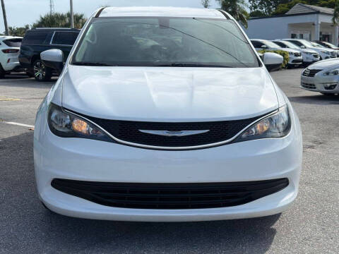 2017 Chrysler Pacifica Touring