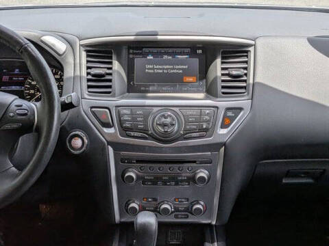2020 Nissan Pathfinder SL