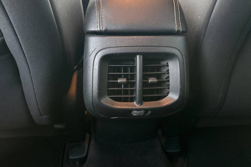 2017 Jeep Cherokee Sport Altitude