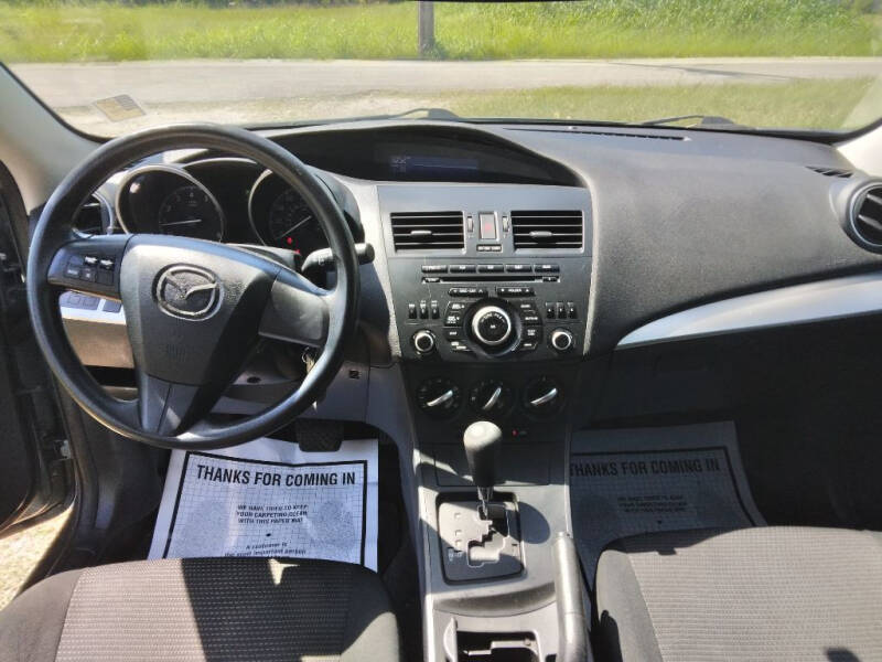 2013 Mazda MAZDA3 i SV