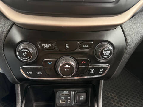 2017 Jeep Cherokee Latitude